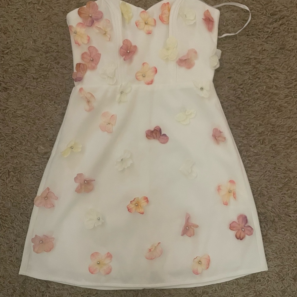 Elegant White and Pink Formal Dress